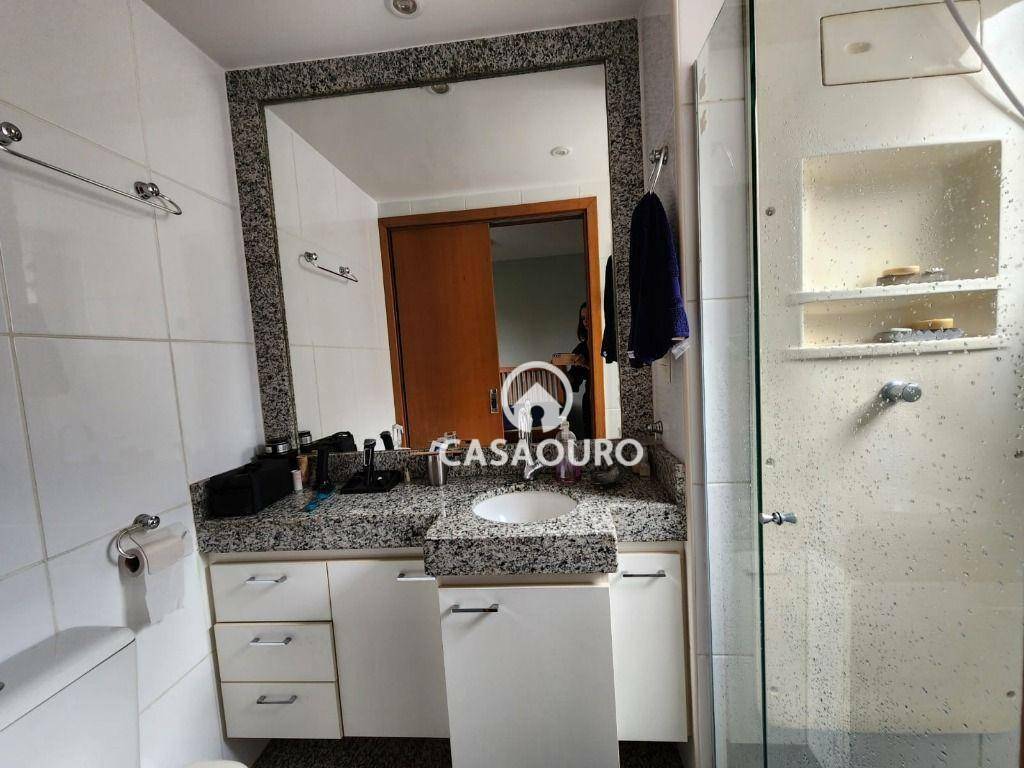 Apartamento à venda com 2 quartos, 64m² - Foto 12