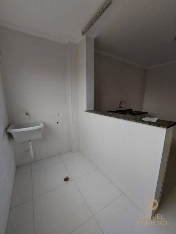 Apartamento à venda com 2 quartos, 95m² - Foto 13