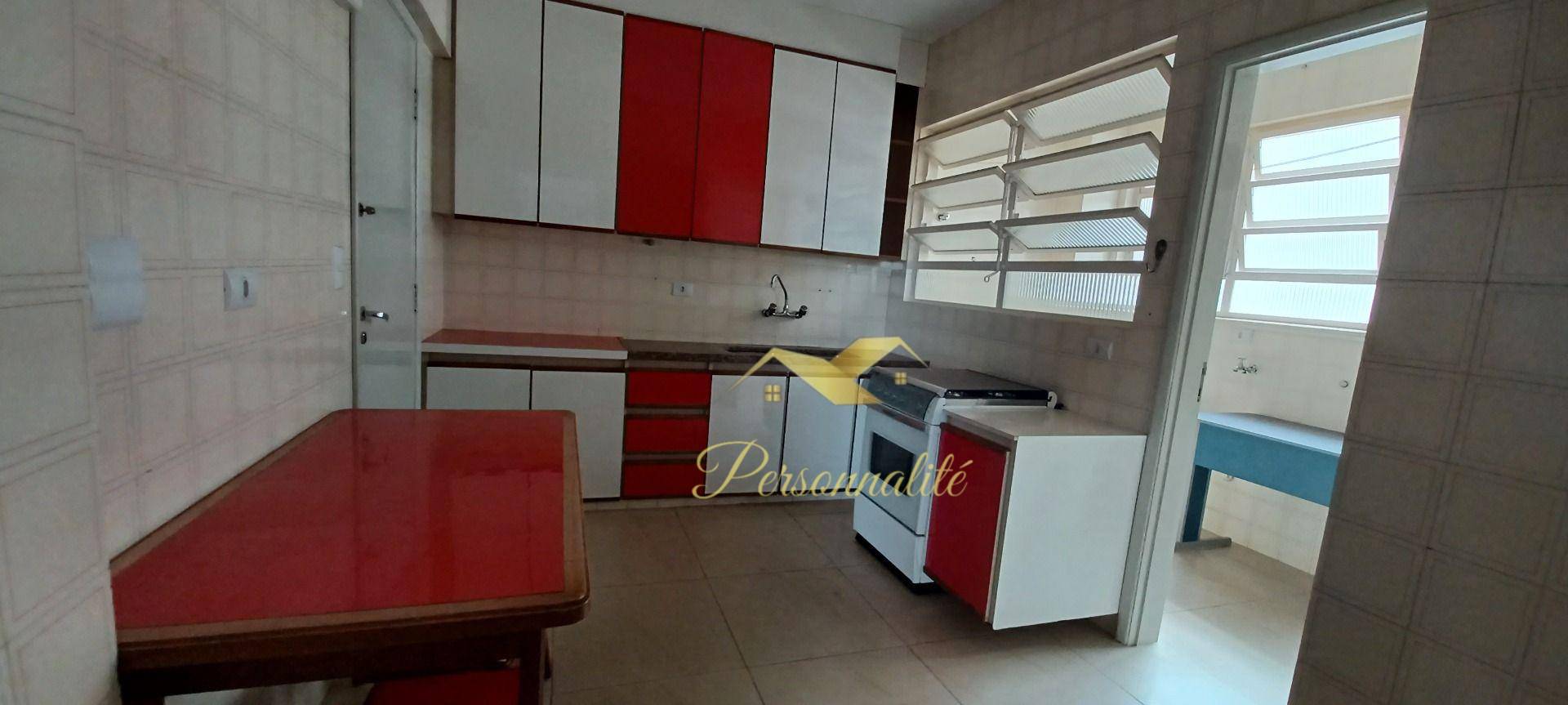 Apartamento à venda com 3 quartos, 94m² - Foto 2