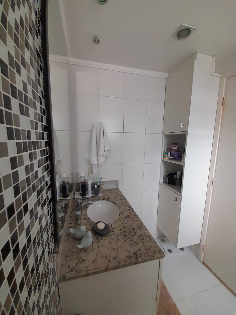 Apartamento à venda com 2 quartos, 67m² - Foto 20