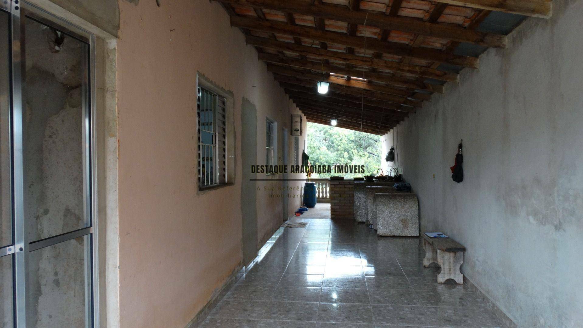 Casa à venda com 2 quartos, 100m² - Foto 3