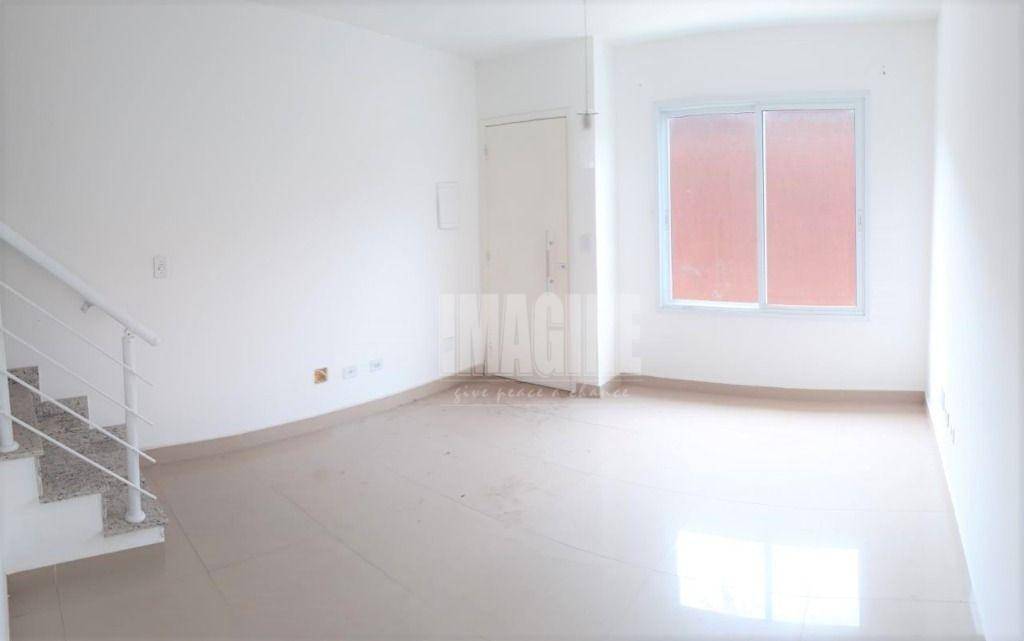 Sobrado à venda com 3 quartos, 127m² - Foto 1