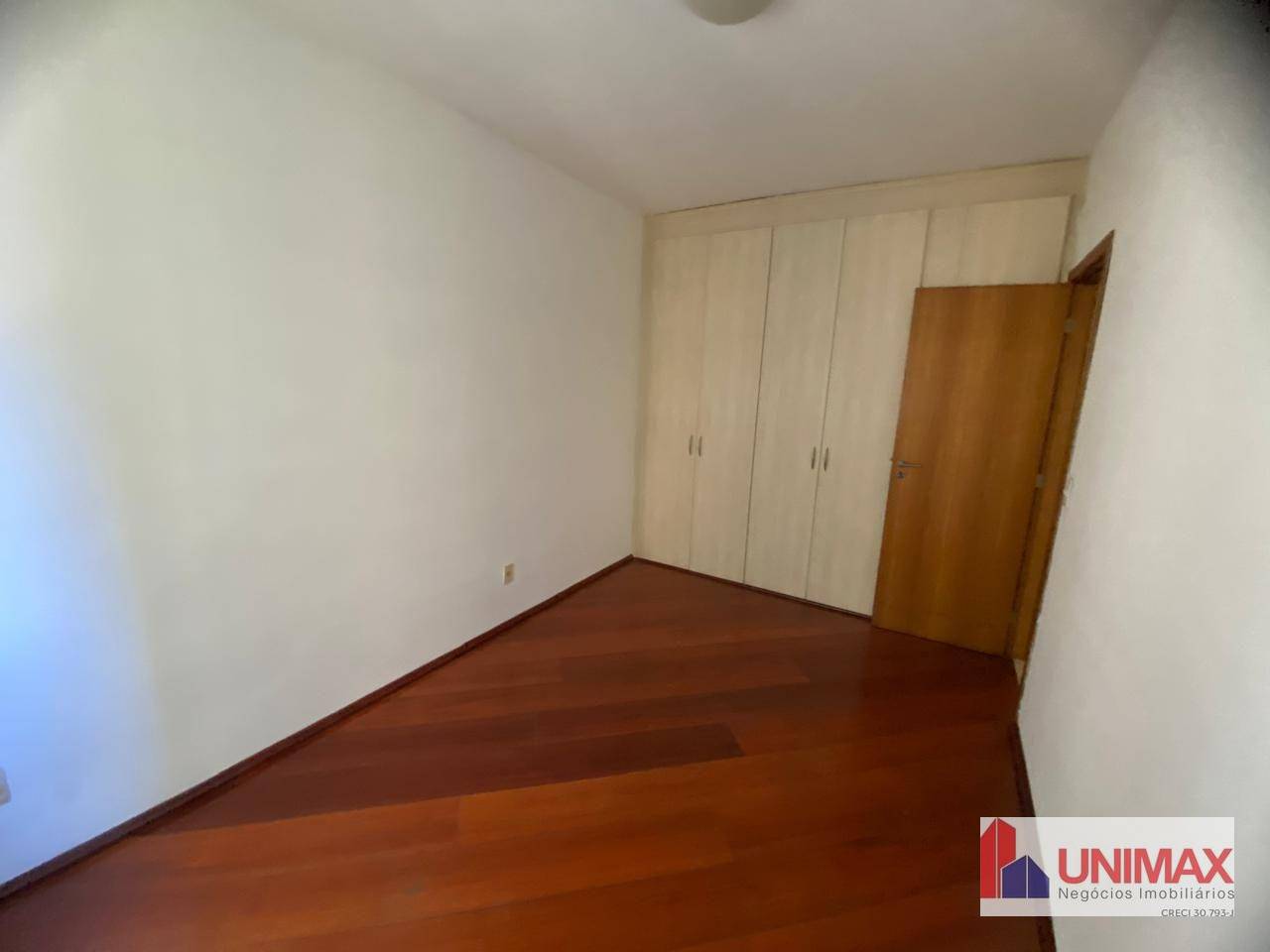 Apartamento para alugar com 2 quartos, 65m² - Foto 6