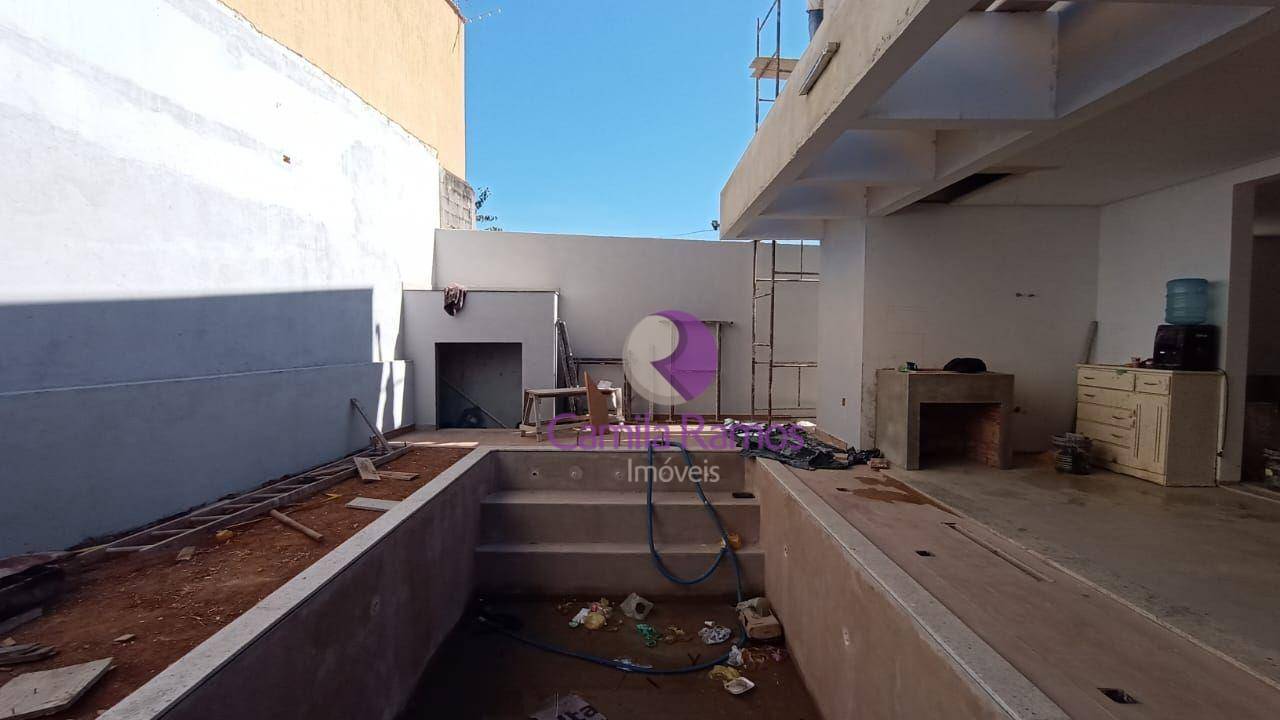 Sobrado à venda com 3 quartos, 240m² - Foto 37