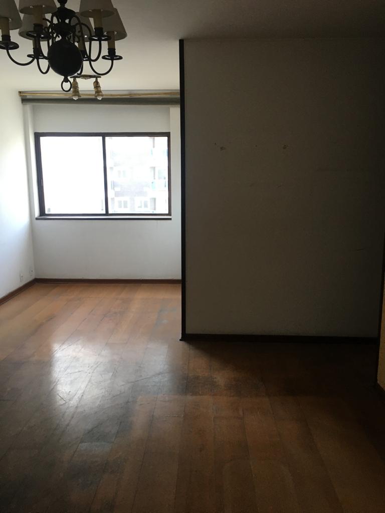 Apartamento à venda com 2 quartos, 80m² - Foto 13