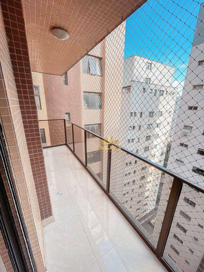 Apartamento à venda com 2 quartos, 96m² - Foto 4