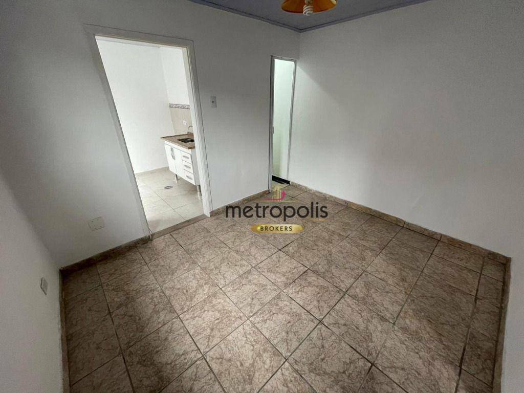 Casa para alugar com 1 quarto, 69m² - Foto 1