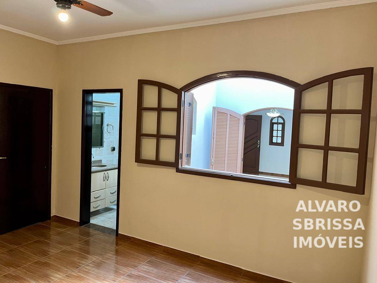 Casa à venda com 4 quartos, 246m² - Foto 14