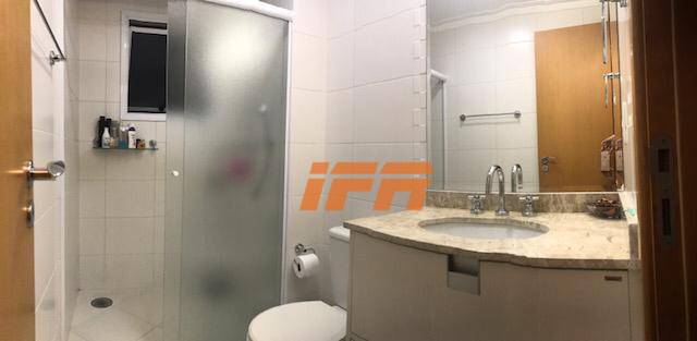 Apartamento à venda com 4 quartos, 134m² - Foto 17