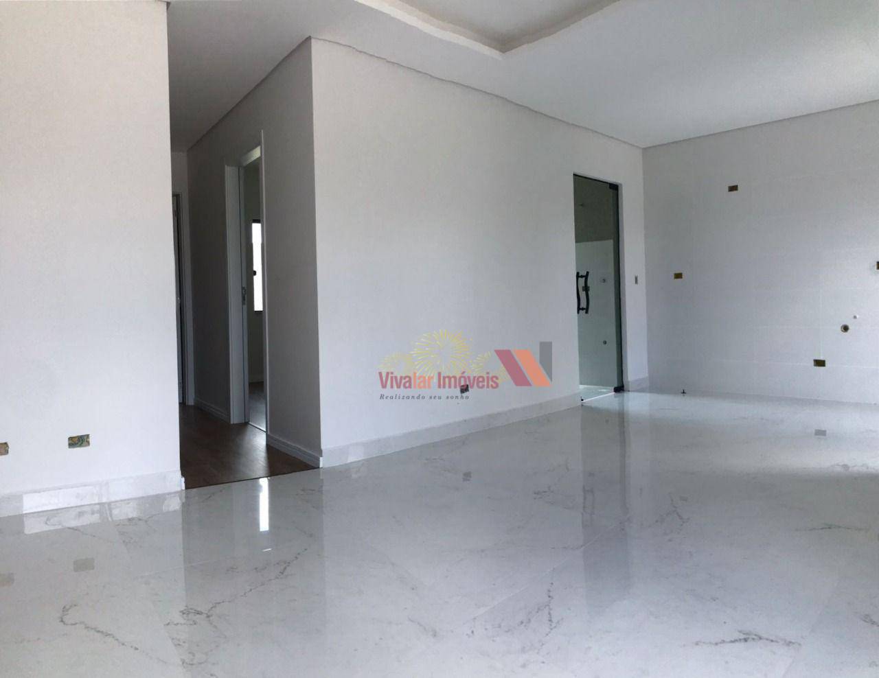 Casa à venda com 2 quartos, 65m² - Foto 2