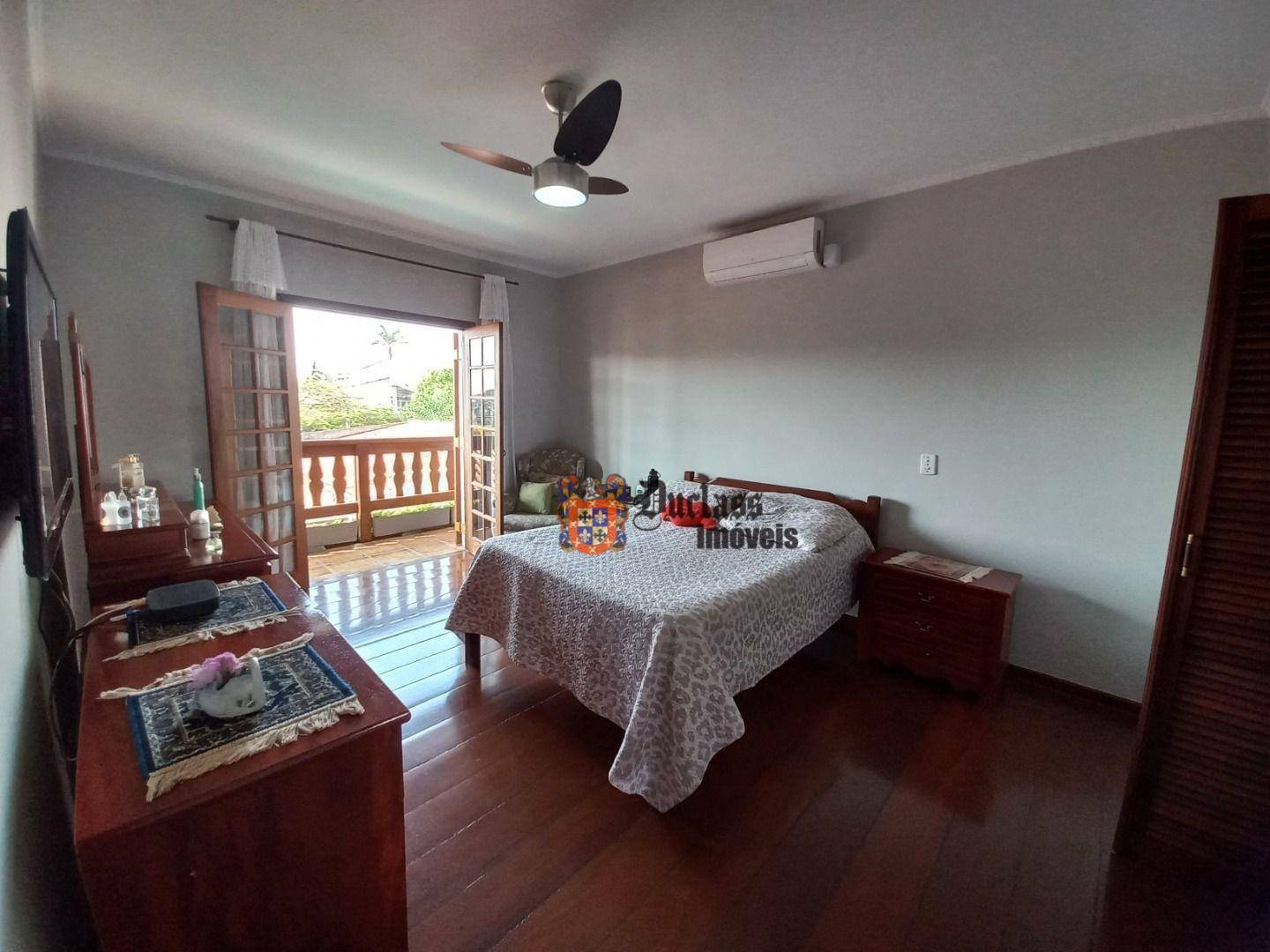 Sobrado à venda com 4 quartos, 350m² - Foto 67