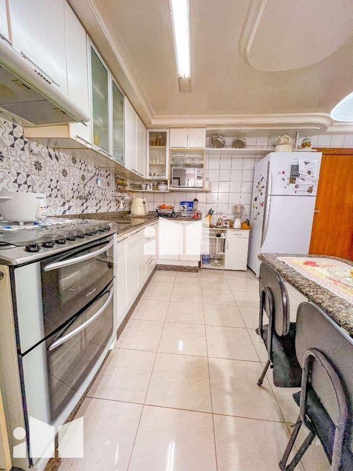 Apartamento à venda com 4 quartos, 222M2 - Foto 20