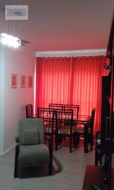 Apartamento à venda com 2 quartos, 70m² - Foto 2