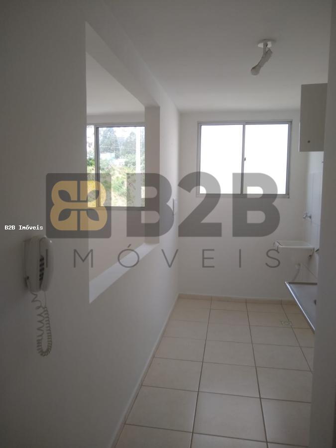 Apartamento à venda com 2 quartos, 47m² - Foto 3