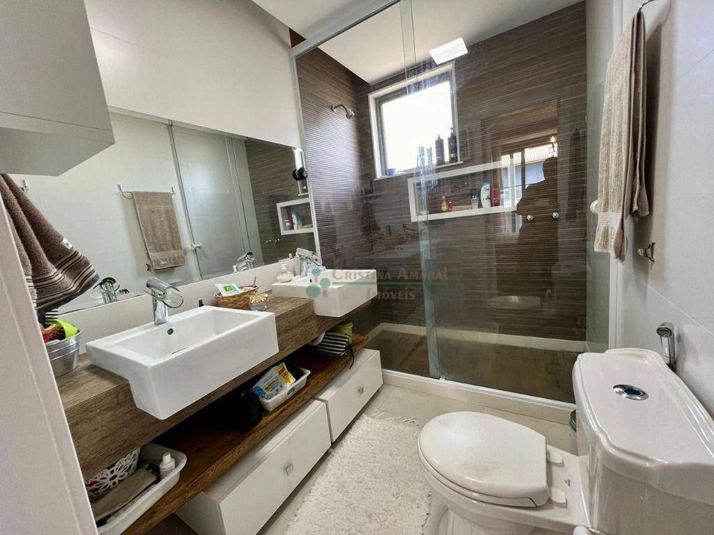 Casa de Condomínio à venda com 3 quartos, 210m² - Foto 39