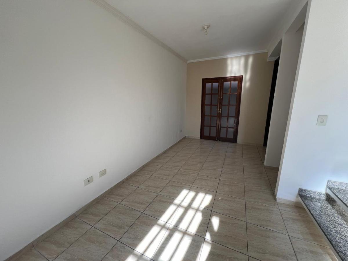 Casa de Condomínio à venda com 3 quartos, 125m² - Foto 2