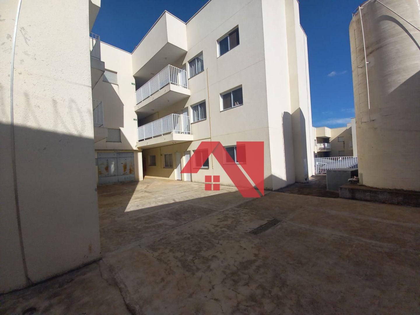 Apartamento à venda com 2 quartos, 50m² - Foto 1