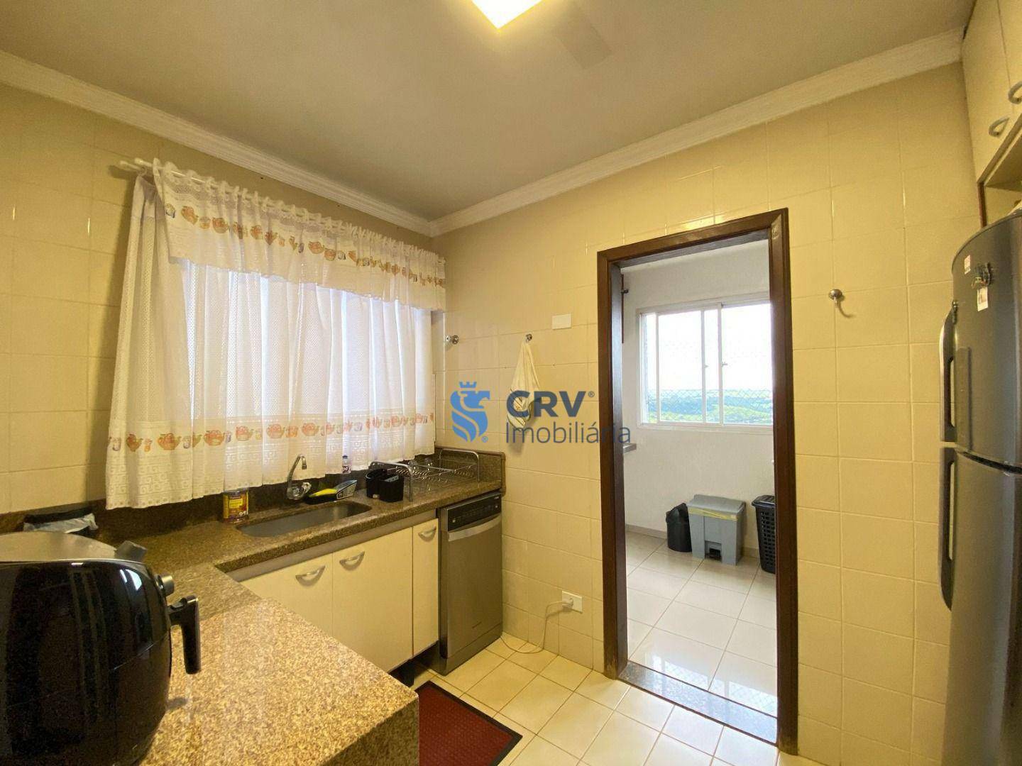 Apartamento à venda com 3 quartos, 171m² - Foto 9