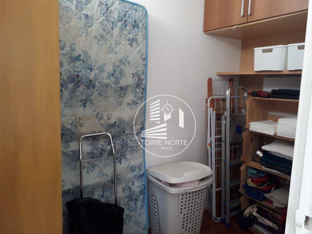 Apartamento à venda com 4 quartos, 140m² - Foto 4