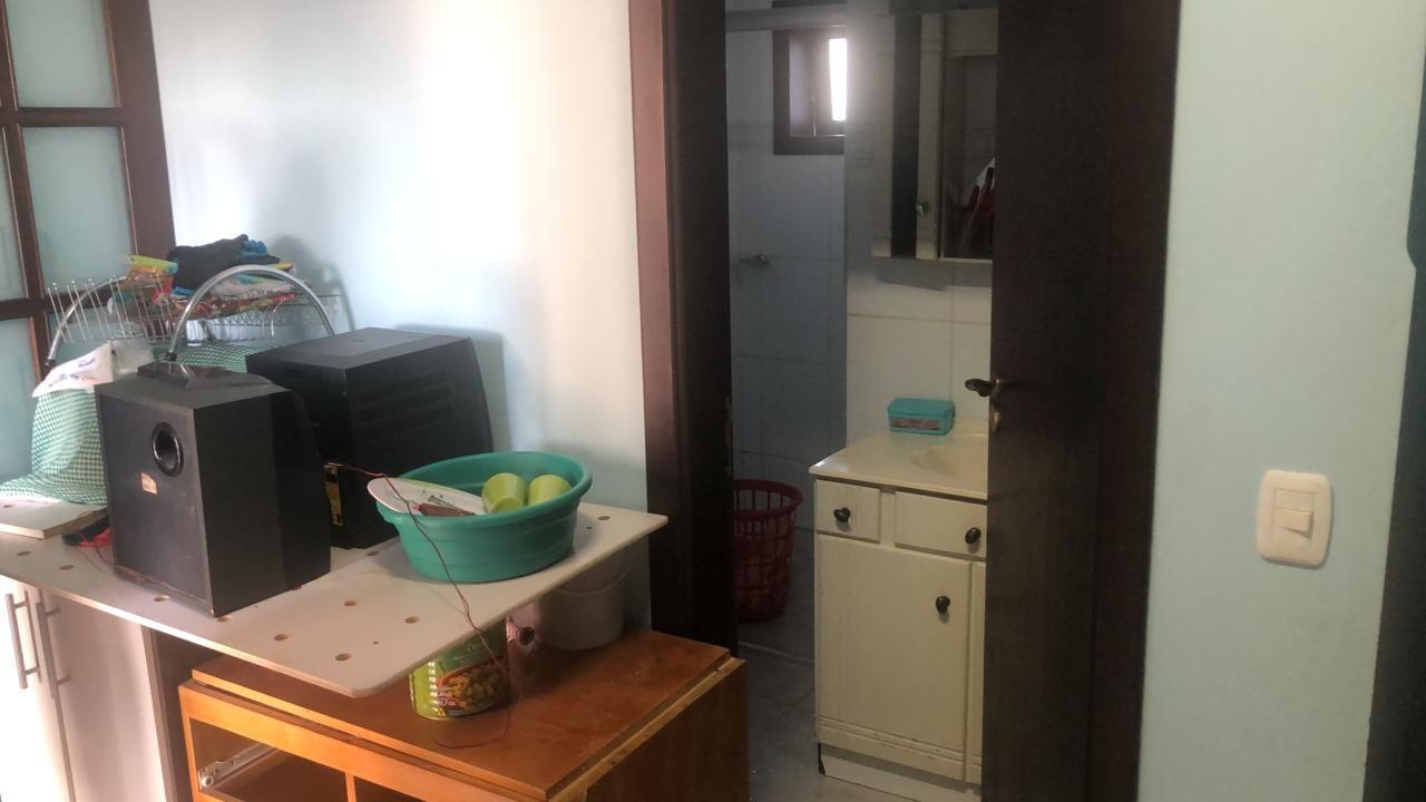 Casa à venda com 5 quartos, 200m² - Foto 15