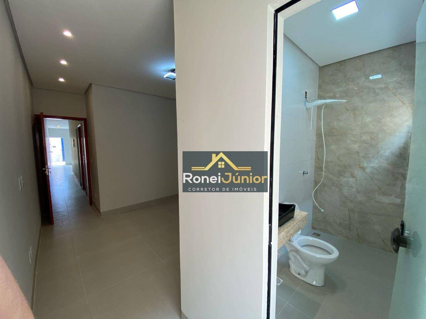 Casa à venda com 2 quartos, 65m² - Foto 7
