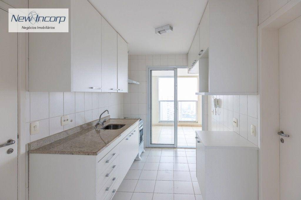 Apartamento à venda com 3 quartos, 227m² - Foto 13