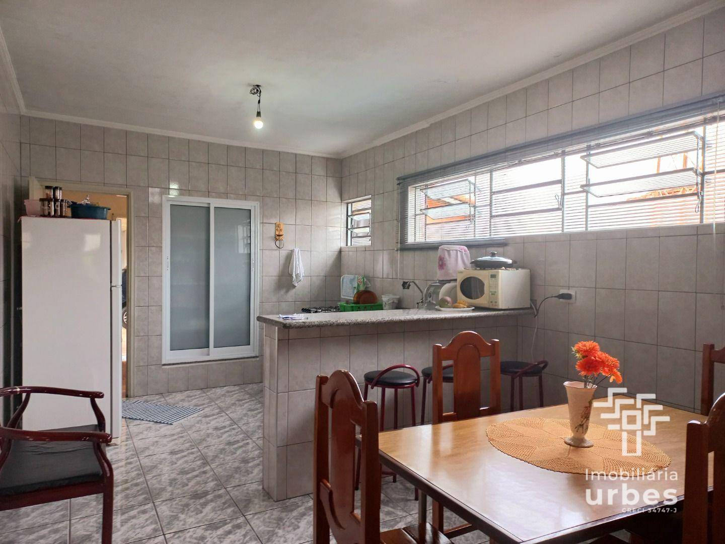 Casa à venda com 2 quartos, 110m² - Foto 3