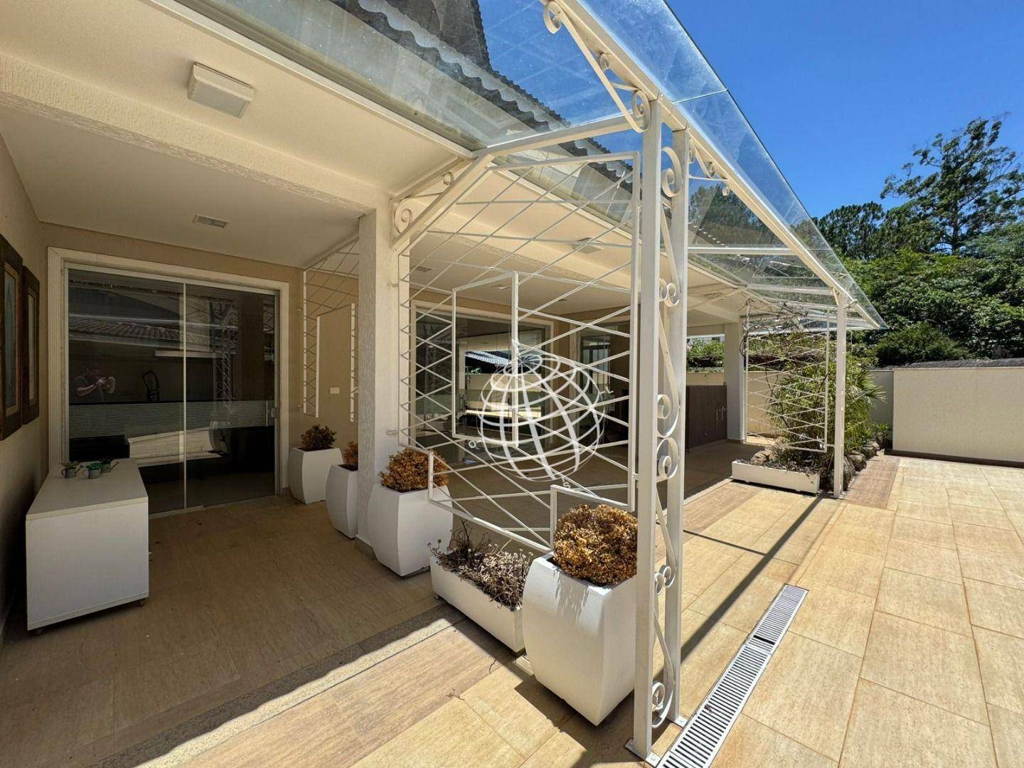 Casa para alugar com 4 quartos, 611m² - Foto 30