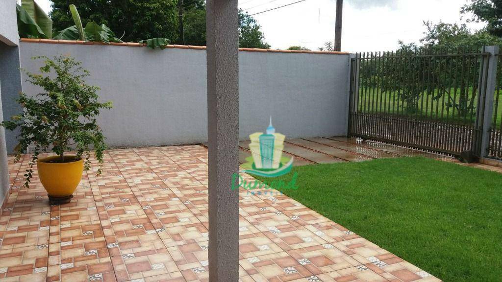 Casa à venda com 3 quartos, 184m² - Foto 4
