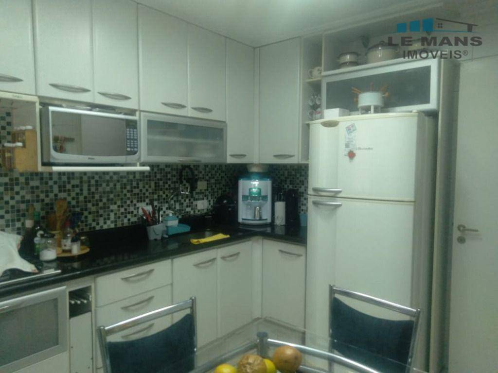 Apartamento à venda com 3 quartos, 134m² - Foto 9