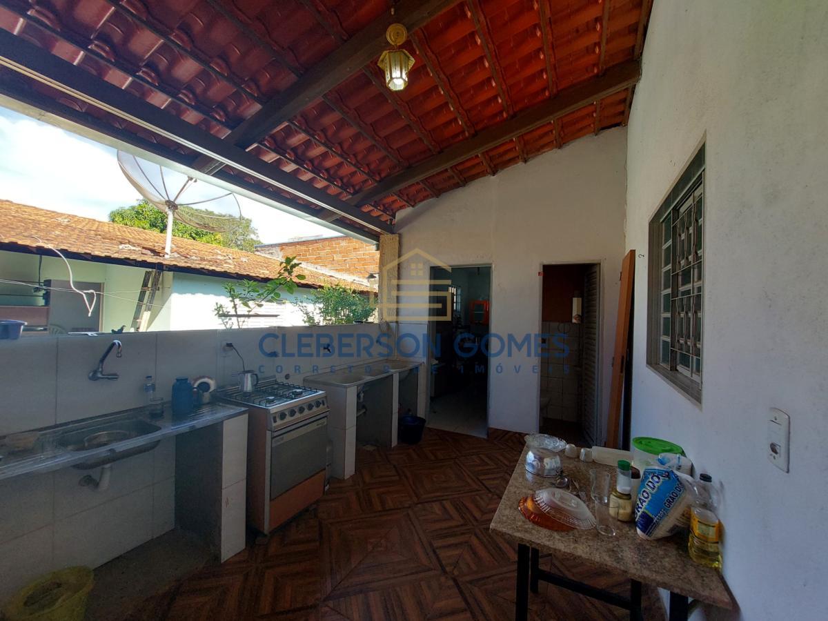 Casa à venda com 4 quartos, 360m² - Foto 16