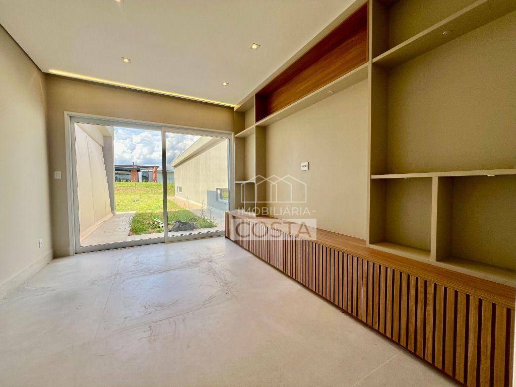 Casa de Condomínio à venda com 4 quartos, 600m² - Foto 33