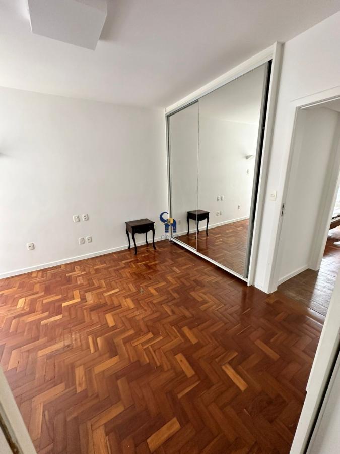 Apartamento à venda com 3 quartos, 132m² - Foto 11