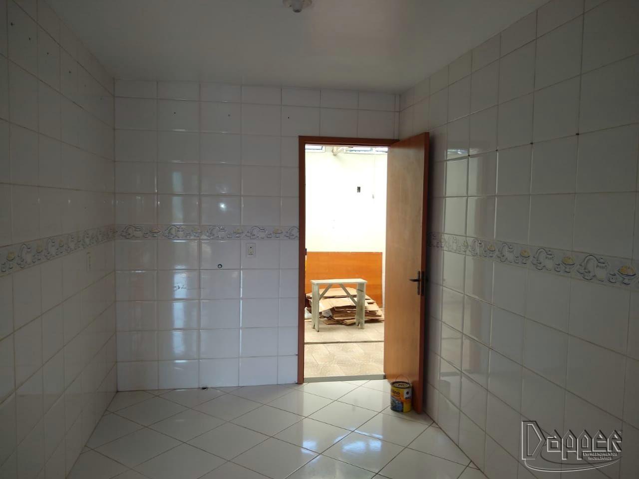 Casa à venda com 2 quartos, 100m² - Foto 6