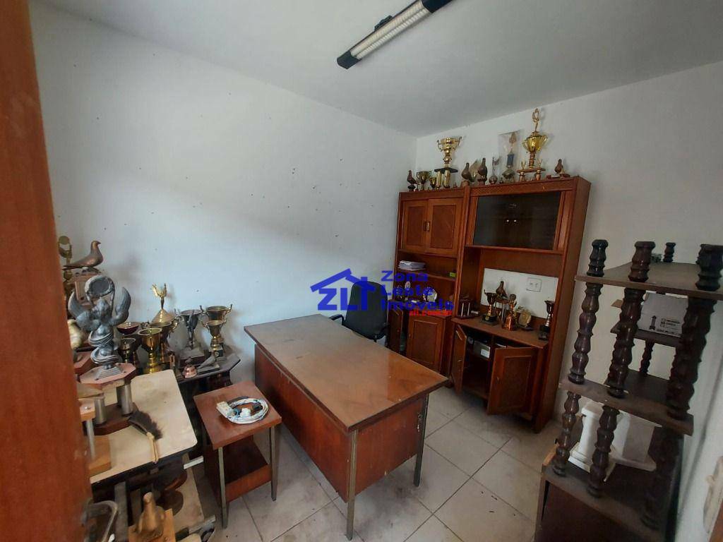 Sobrado à venda com 3 quartos, 380m² - Foto 39