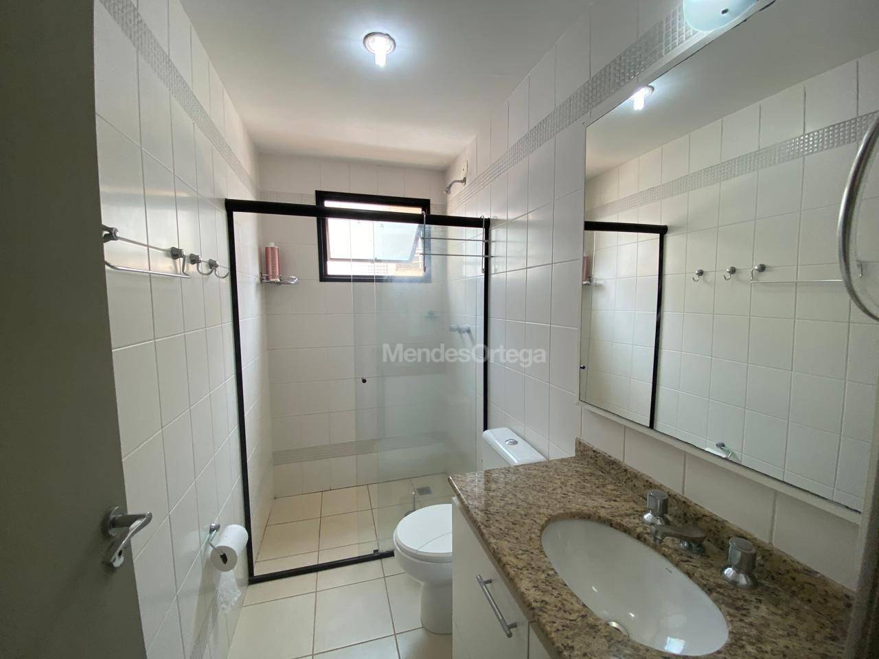 Apartamento para alugar com 3 quartos, 93m² - Foto 13