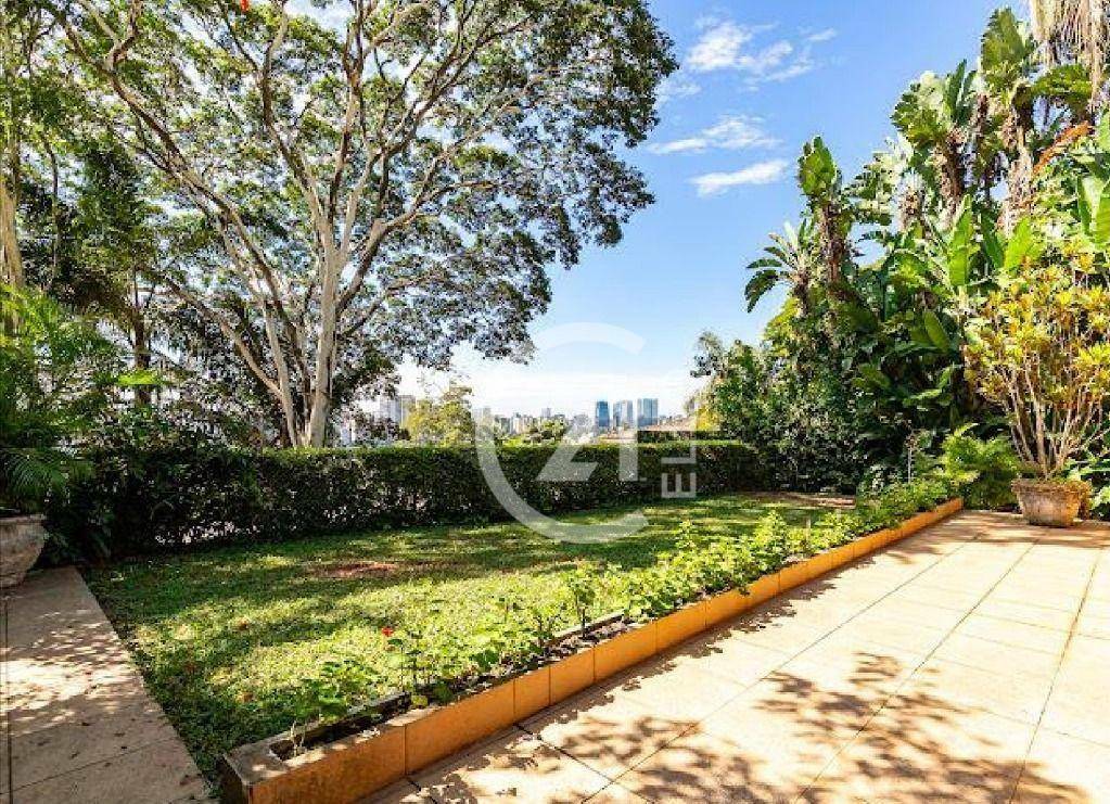 Casa à venda com 3 quartos, 250m² - Foto 2