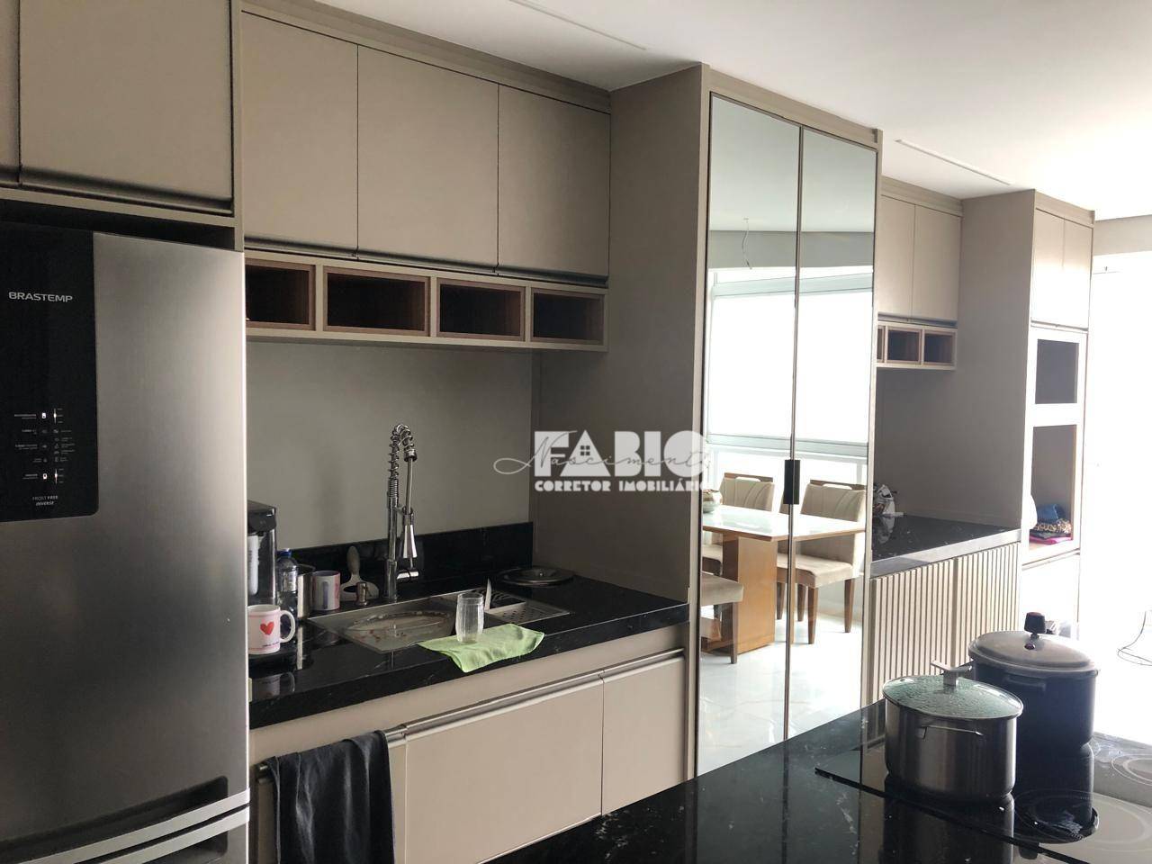 Apartamento à venda com 3 quartos, 96m² - Foto 3