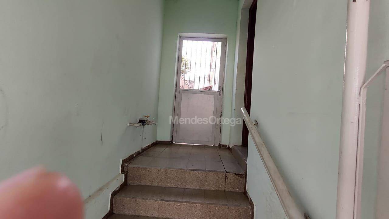 Casa à venda com 2 quartos, 80m² - Foto 18