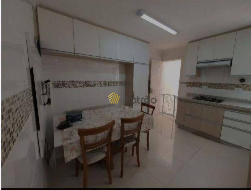 Sobrado à venda com 3 quartos, 230m² - Foto 5