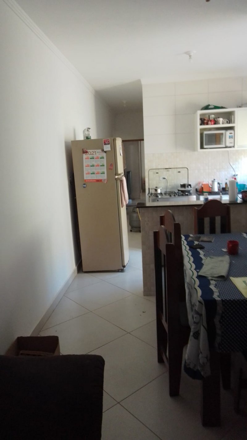 Casa à venda com 2 quartos, 30m² - Foto 4