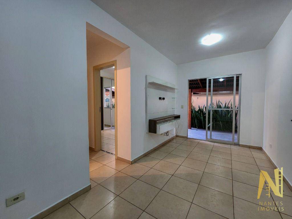 Apartamento à venda com 2 quartos, 57m² - Foto 3