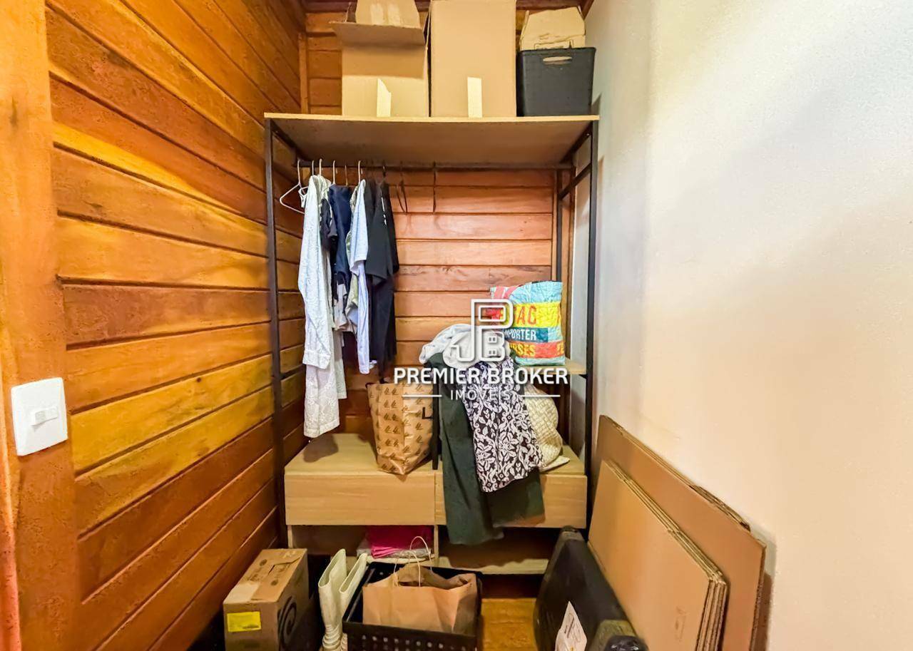 Casa de Condomínio à venda com 5 quartos, 210m² - Foto 43