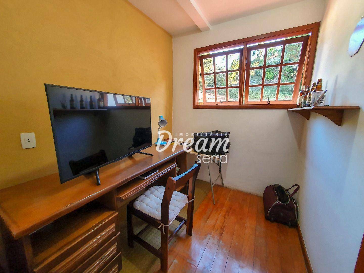 Casa à venda com 3 quartos, 270m² - Foto 25