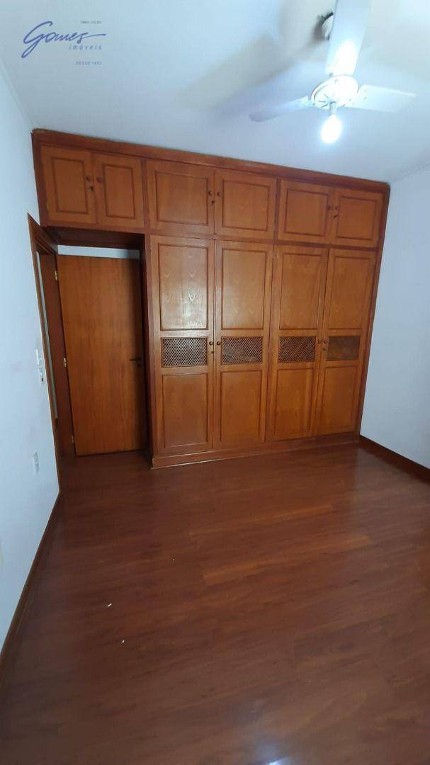 Casa à venda com 3 quartos, 348m² - Foto 16