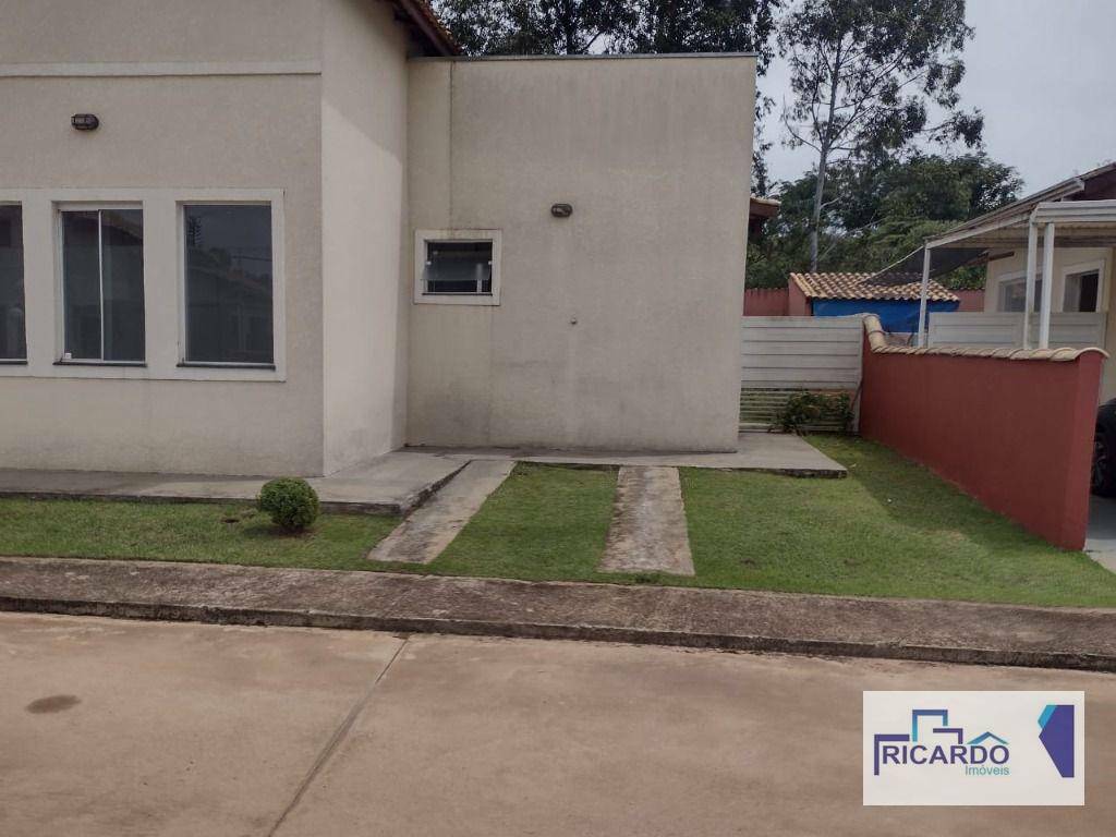 Casa de Condomínio à venda com 3 quartos, 90m² - Foto 2