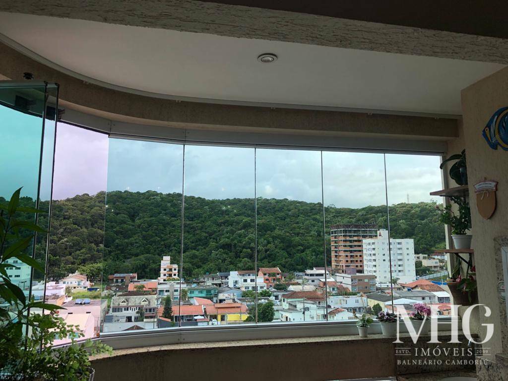 Apartamento à venda com 2 quartos, 63m² - Foto 10