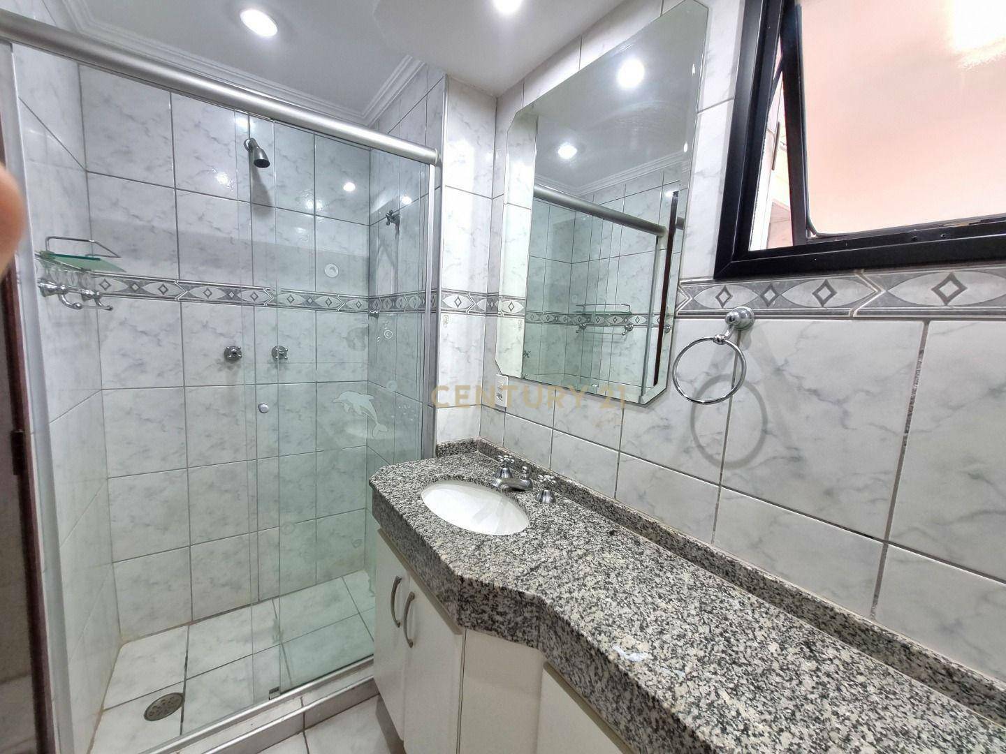 Apartamento para alugar com 2 quartos, 65m² - Foto 17