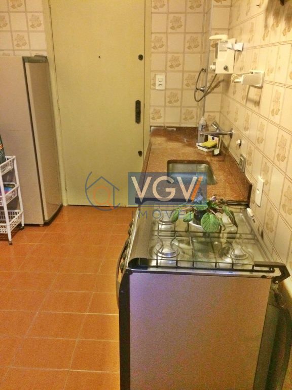 Apartamento à venda com 2 quartos, 60m² - Foto 10