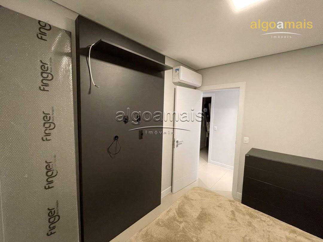 Apartamento à venda com 3 quartos, 119m² - Foto 19